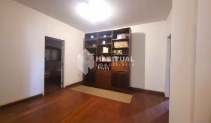 Casa comercial com 7 salas para alugar no Tabajaras, Uberlândia  por R$ 9.000