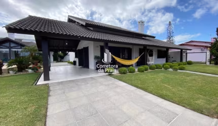 Casa para Venda em Tramandaí, Zona Nova, 5 dormitórios, 1 suíte, 3 banheiros, 2 vagas