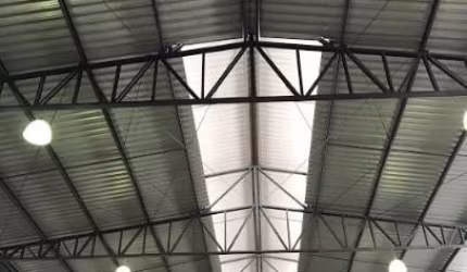 Mooca galpão 1.700 m² 15 m de frente AC  04 lavabos
