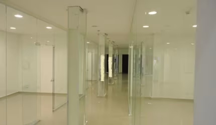 Sé Centro SP Loja 239,59 m² próximo ao metrô Sé e Liberdade