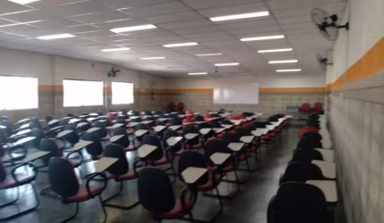 São Miguel Paulista - Prédio AC 2.618 m² 05 banheiros 05 vagas