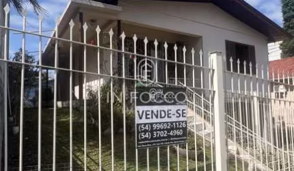 Casa com 3 quartos à venda no São Roque, Bento Gonçalves  por R$ 848.000