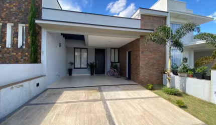 CASA COM 3 QUARTOS E PLANEJADOS NO CONDOMINIO VILLAGE MOUTONEE EM SALTO SP