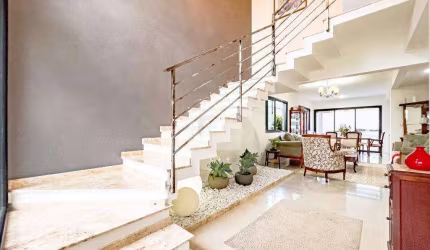 Sobrado com 3 dormitórios à venda, 212 m² por R$ 1.250.000,00 - Santa Cruz dos Lázaros - Jacareí/SP