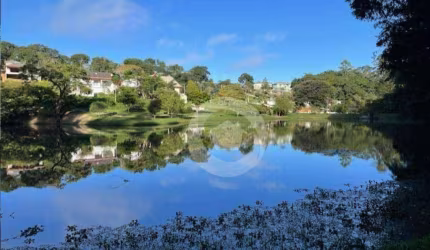 Sobrado com 3 dormitórios para alugar, 294 m² por R$ 10.673,00/mês - Tapanhão - Jambeiro/SP