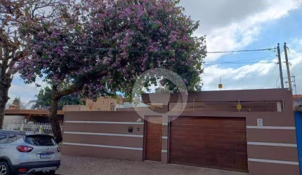 Casa com 4 dormitórios à venda, 220 m² por R$ 980.000 - Jardim Satélite - São José dos Campos/SP