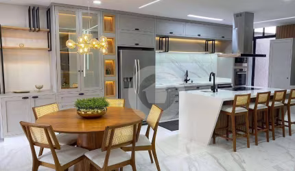 Casa com 3 dormitórios à venda, 210 m² por R$ 1.450.000 - Jardim Oriente - São José dos Campos/SP