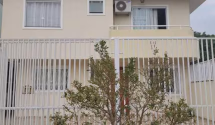 Casa com 3 quartos à venda na Rua Paul Cezanne, 101, Guabirotuba, Curitiba, 127 m2 por R$ 750.000