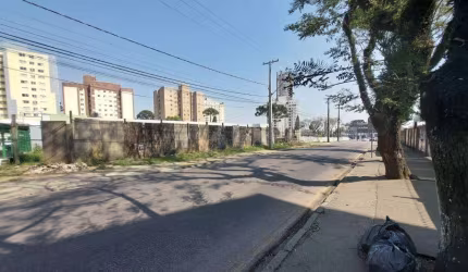 Terreno à venda na Rua Pedro Bonat, 110, Novo Mundo, Curitiba por R$ 5.880.000