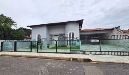 Casa QI07 – Lago Sul- 5 suitesLote 776m2. 683 m2 de área construida