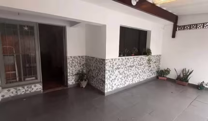Casa térrea com quintal 02 vagas garagem e 02 dormitórios à venda, 65 m² por R$ 650.000,00 - Penha - São Paulo/SP - CA0632