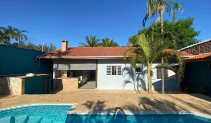 Casa com 3 quartos à venda, 191 m² por R$ 900.000,00 - Nova Jaguariúna - Jaguariúna/SP - CA0957