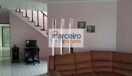 Sobrado com 3 dormitórios à venda, 231 m²  - Cidade Líder - São Paulo/SP