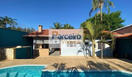 Casa com 3 quartos à venda, 191 m² por R$ 900.000,00 - Nova Jaguariúna - Jaguariúna/SP