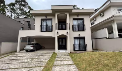 Casa Nova no Condomínio Tamboré 11