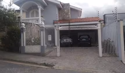 Sobrado 340 m²,  4 dormit (2 suites) e 5 vagas na zona sul