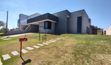 Casa térrea 244,60, 3 suítes, 2 vagas cobertas no melhor do Village Ip. 2