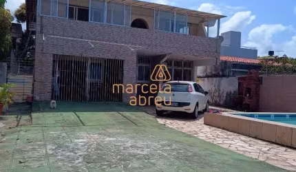 Vendo ampla casa a beira mar de Rio Doce, 06 quartos, 280 metros, 06 vagas, lazer