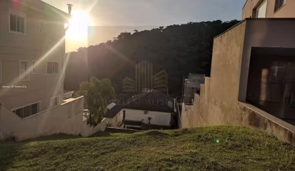Lote para Venda em Santana de Parnaíba, Alphaville