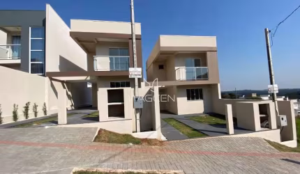 Sobrado com muito espaço aos fundos  - CA319