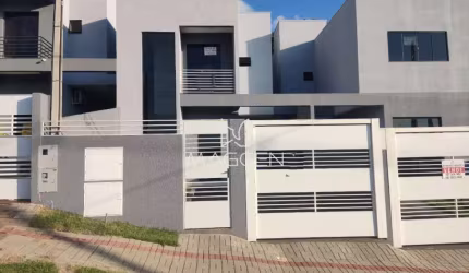 Sobrado no bairro Pinheirinho para venda  - CA195