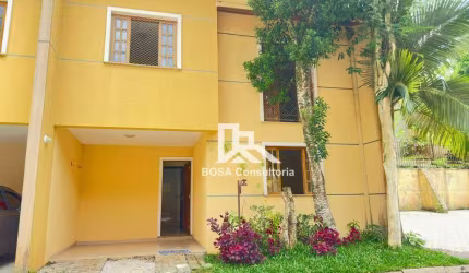 Sobrado com 3 dormitórios à venda, 108 m² por R$ 649.900,00 - Ecoville - Curitiba/PR