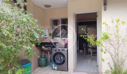 CASA COM 4 QUARTOS NO CONDOMINIO SÃO CONRADO, COM PLANEJADOS E ENERGIA SOLAR codigo: 121507