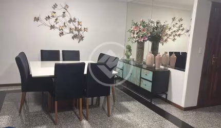 Apartamento 3 suítes no Edifício Le Corbusier, cozinha planejada, sala ampla com 2 ambientes, escritório com planejados, lavabo, sacada com churrasqueira á carvão, 2 vagas e garagem e depósito. codigo