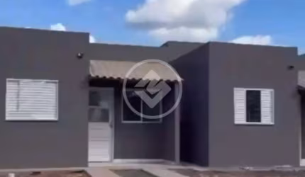 VENDE-SE ÁGIO R$70.000,00 CASA 2 QUARTOS E UM BANHEIRO 79M² DE ÁREA CONSTRUIDA E 180M² DE ÁREA TOTAL codigo: 105777