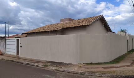 Casa Jardim Panamá - 3 Quartos, Sendo 1 Suíte