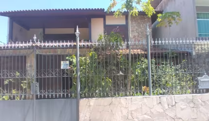 Alugo Excelente residencia centro 4 qtos, Macae/RJ