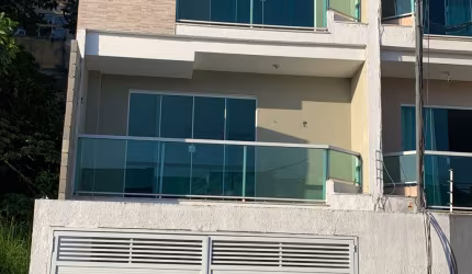 Vendo Excelente Duplex Jardim Vitoria, 3 qtos, suite, gar,Macaé/RJ