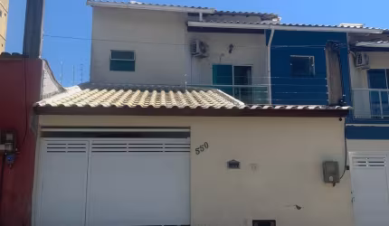 Excenlente Duplex Novo Horizonte, 3 qtos, suite, quintal, Macaé/RJ