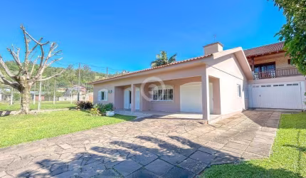 Casa à venda em Estância Velha, Rosas, com 3 quartos, com 440 m²