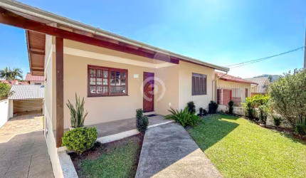 Casa à venda em Estância Velha, Floresta, com 4 quartos, com 203 m²