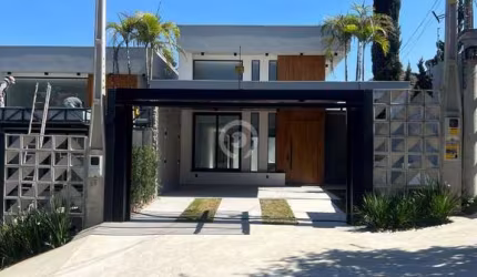 Casa à venda em Novo Hamburgo, Hamburgo Velho, com 3 quartos, com 160 m², Vila Angostura