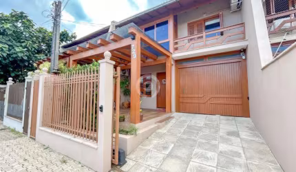 Casa à venda em Estância Velha, Centro, com 3 quartos, com 126 m²