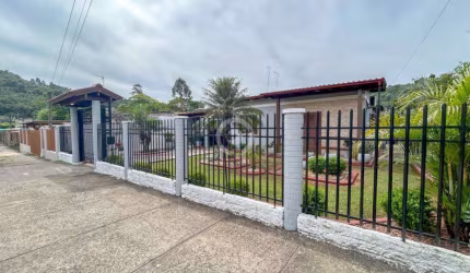 Casa à venda em Estância Velha, Rosas, com 3 quartos, com 152 m²