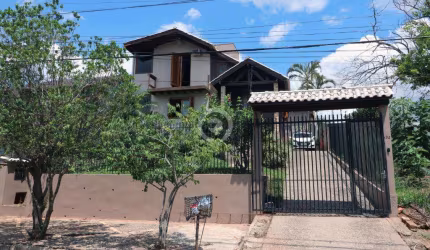 Venda | Casa com 225,00 m², 3 dormitório(s), 5 vaga(s). Encosta do Sol, Estância Velha