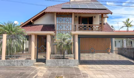 Casa à venda em Estância Velha, Lira, com 3 quartos, com 251 m²