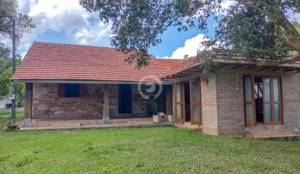 Chácara à venda em Brochier, Centro, com 2 quartos, com 60000 m²