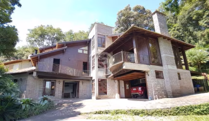 Venda | Casa com 300,00 m², 3 dormitório(s), 4 vaga(s). Travessão, Dois Irmãos