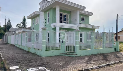 Venda | Casa com 271,00 m², 3 dormitório(s), 3 vaga(s). Bela Vista, Estância Velha