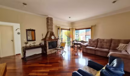 VENDO BELA CASA NO CENTRO DE ITAJUBÁ! - CA1265
