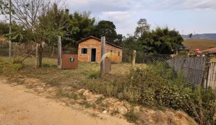 VENDE-SE CHÁCARA NOS FREIRES EM PIRANGUÇU - CH1516