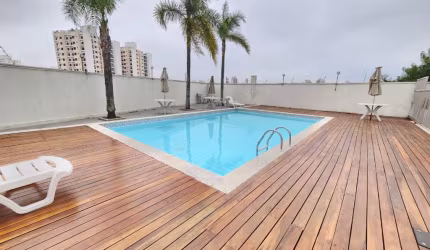 Apto com 2 dormitórios,  varanda, 1 vaga de garagem.
