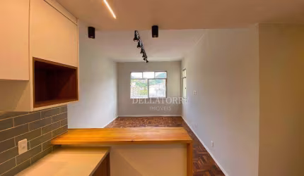 Apartamento com 2 dormitórios à venda, 59 m² por R$ 470.000,00 - Alto - Teresópolis/RJ