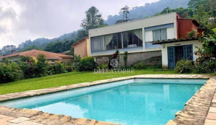 Casa com 3 dormitórios à venda, 161 m² por R$ 1.200.000,00 - Carlos Guinle - Teresópolis/RJ