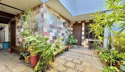 Casa com 3 dormitórios à venda, 116 m² por R$ 750.000,00 - Nossa Senhora de Fátima - Teresópolis/RJ