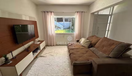 Casa à venda por R$ 550.000,00 - Granja Guarani - Teresópolis/RJ